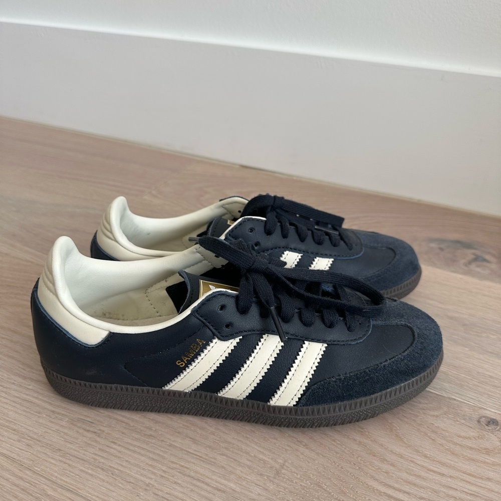 Adidas Samba in Night Navy